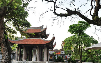 Thach_Kinh_chua_Nhat_tru___Bao_vat_quoc_gia_dau_tien_o_Ninh_Binh