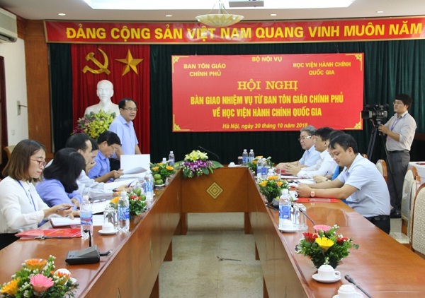 Hoi_nghi_ban_giao_nhiem_vu_tu_Ban_Ton_giao_Chinh_phu_ve_Hoc_vien_Hanh_chinh_Quoc_gia