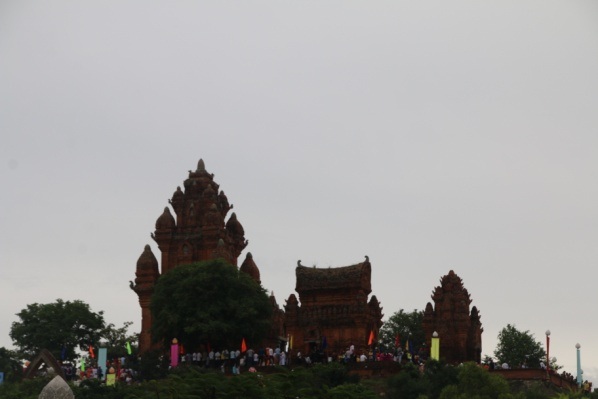 Le_hoi_Kate_cua_nguoi_Cham_theo_dao_Balamon_tinh_Ninh_Thuan