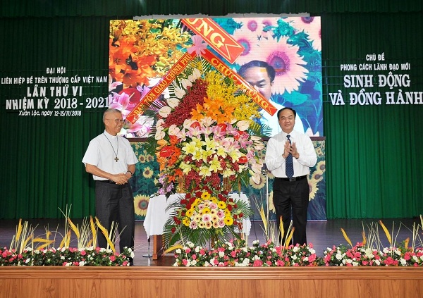 Truong_ban_Ban_Ton_giao_Chinh_phu_chuc_mung_Dai_hoi_Lien_hiep_Be_tren_thuong_cap_Viet_Nam_lan_thu_VI__nhiem_ky_2018___2021