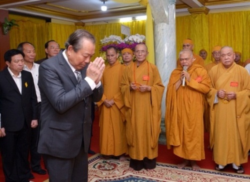 Pho_Thu_tuong_Thuong_truc_Truong_Hoa_Binh_vieng_le_tang_Truong_lao_Hoa_thuong_Thich_Hien_Phap