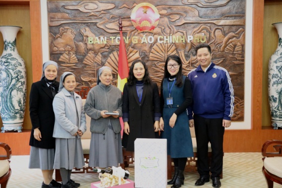 Cac_dong_tu_Cong_giao_tham_va_chuc_Tet_Ban_Ton_giao_Chinh_phu