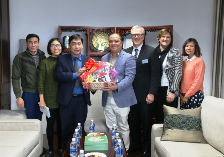 Doan_Ban_Ton_giao_Chinh_phu_tham__chuc_Tet_Giao_hoi_cac_Thanh_huu_Ngay_sau_cua_chua_Giesu_Kito_Viet_Nam