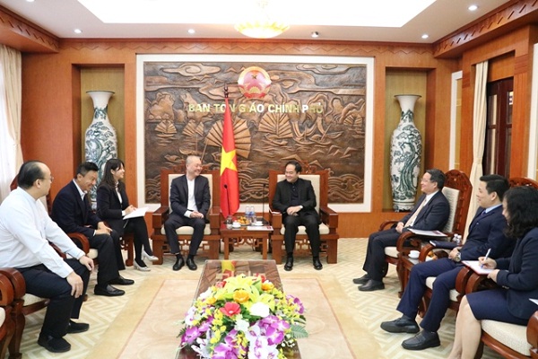 Lanh_dao_Ban_Ton_giao_Chinh_phu_tiep_Cong_ty_Co_phan_su_nghiep_Trien_Van__Dai_Loan_