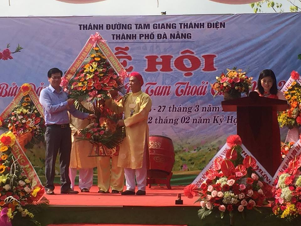 Da_Nang__Cong_dong_tin_nguong_tho_Mau_to_chuc_le_hoi_truyen_thong