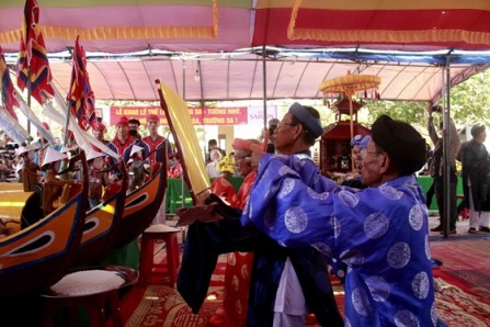 Le_khao_le_the_linh_Hoang_Sa_tren_dao_Ly_Son