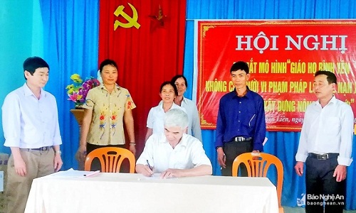 Nghe_An__Lan_toa_mo_hinh___Giao_ho_binh_yen__
