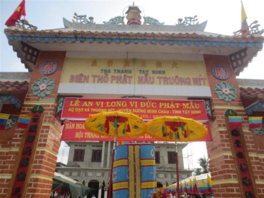 Le_an_vi_Long_vi_Phat_Mau_tai_Ho_dao_xa_Truong_Mit__huyen_Duong_Minh_Chau__tinh_Tay_Ninh
