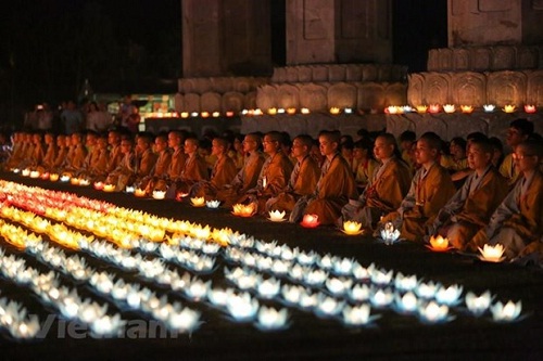 Ngay_Quoc_te_Phat_Dan__LHQ_keu_goi_su_khoan_dung_va_long_nhan_ai