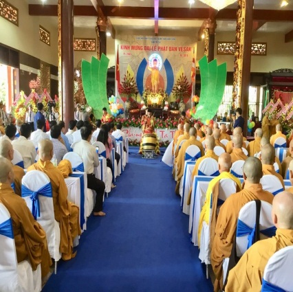 Ban_Tri_su_Phat_giao_tinh_Vinh_Long_to_chuc_Dai_le_Phat_dan_nam_2019