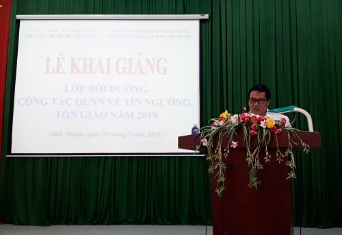 Ninh_Thuan_to_chuc_lop_boi_duong_cong_tac_quan_ly_nha_nuoc__ve_tin_nguong__ton_giao_nam_2019