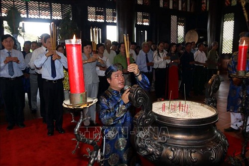 Le_gio_lan_thu_319_Duc_Le_thanh_hau_Nguyen_Huu_Canh