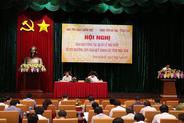Hoi_nghi_giao_ban_cong_tac_quan_ly_nha_nuoc_ve_tin_nguong__ton_giao_quy_II_nam_2019_cac_tinh_phia_Nam