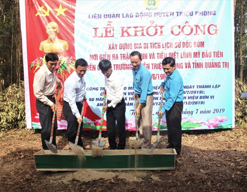 Xay_dung_Bia_di_tich_lich_su_Doc_Bom_tai_tinh_Quang_Tri
