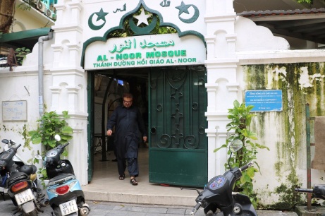Diem_dac_biet_cua_cong_dong_tin_do_Islam_o_Ha_Noi