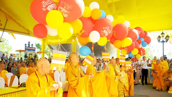 Trang_nghiem_le_hoi_Quan_The_Am_tai_Hue