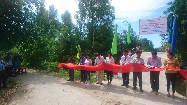 Khanh_thanh_va_ban_giao_cau_giao_thong_nong_thon_tai_Kien_Giang