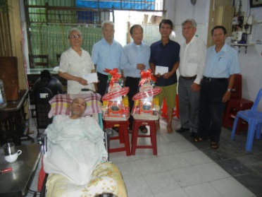 Ba_nguoi__anh_hung__trong_mot_mai_nha