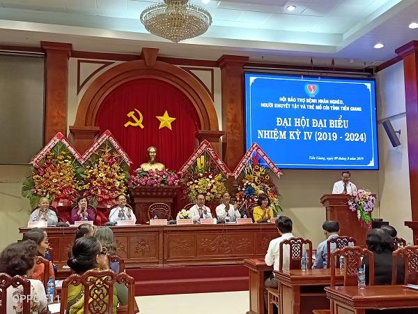 Dai_hoi_nhiem_ky_cua_Hoi_bao_tro_benh_nhan_ngheo__nguoi_khuyet_tat_va_tre_mo_coi_tinh_Tien_Giang