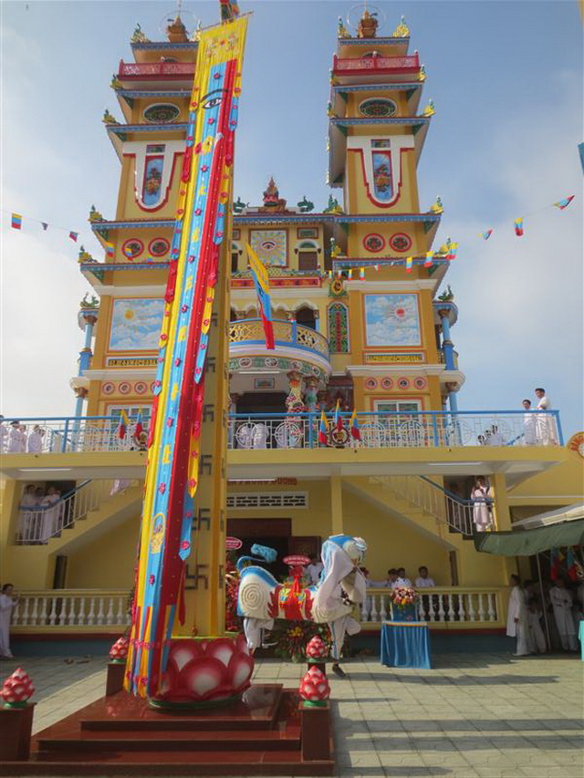 Le_khanh_thanh_thanh_that_Cao_Dai_Hiep_An__tinh_Tay_Ninh