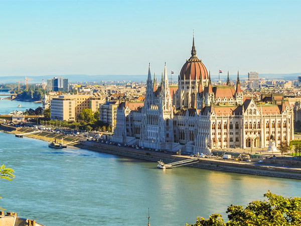 Tin_nguong_nguoi_Hungary