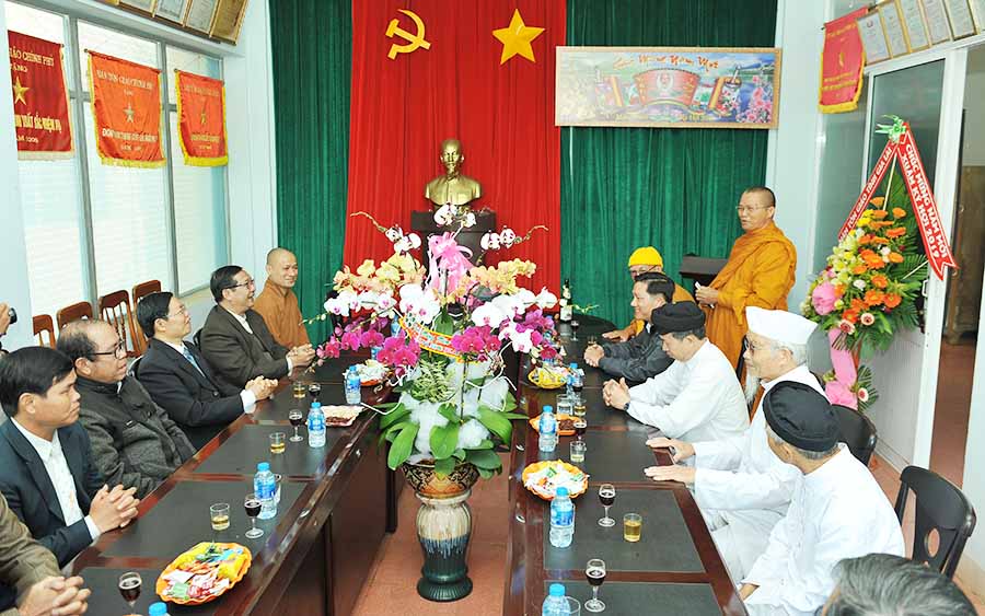 Gia_Lai__Dua_chinh_sach__phap_luat_ve_ton_giao_vao_cuoc_song