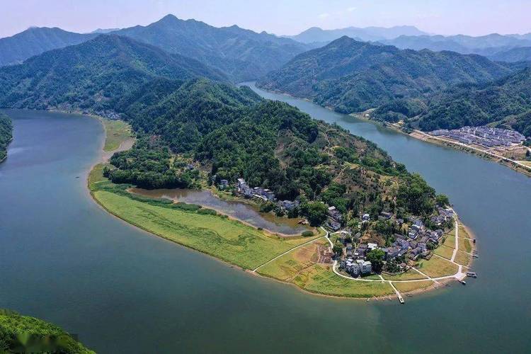 Le_bo_nhiem_Cai_quan_Ho_dao_Cao_Dai_Rach_Gia__tinh_Kien_Giang