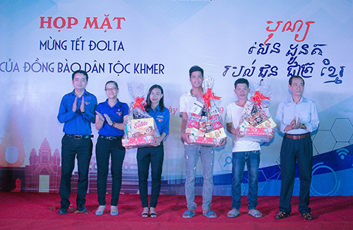 Hoi_LHTN_TP_Thu_Dau_Mot_ti_nh_Bi_nh_Duong__To_chuc__Ngay_hoi_thanh_nien_dan_toc__ton_giao_