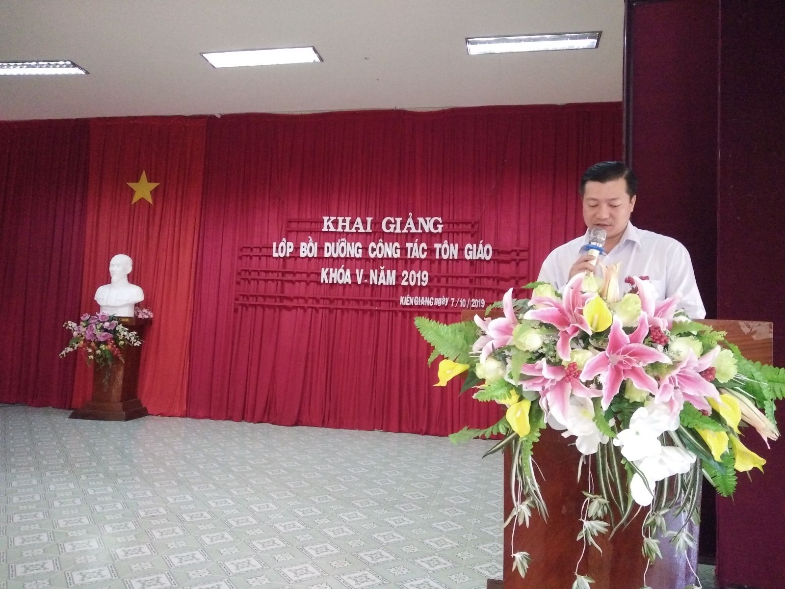 Ban_Ton_giao_tinh_Kien_Giang_boi_duong_cong_tac_ton_giao_cho_can_bo__cong_chuc_phu_trach_cong_tac_ton_giao_cap_xa