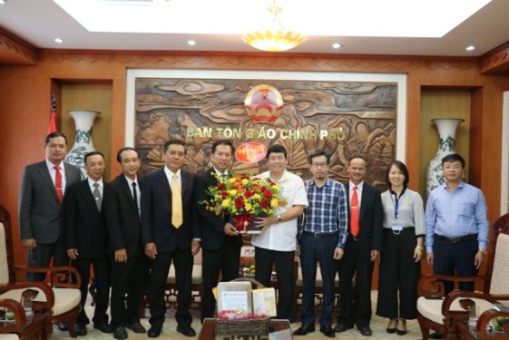 Lanh_dao_ban_Ban_Ton_giao_Chinh_phu_tiep_doan_Hoi_Truyen_giao_Co_doc_Viet_Nam