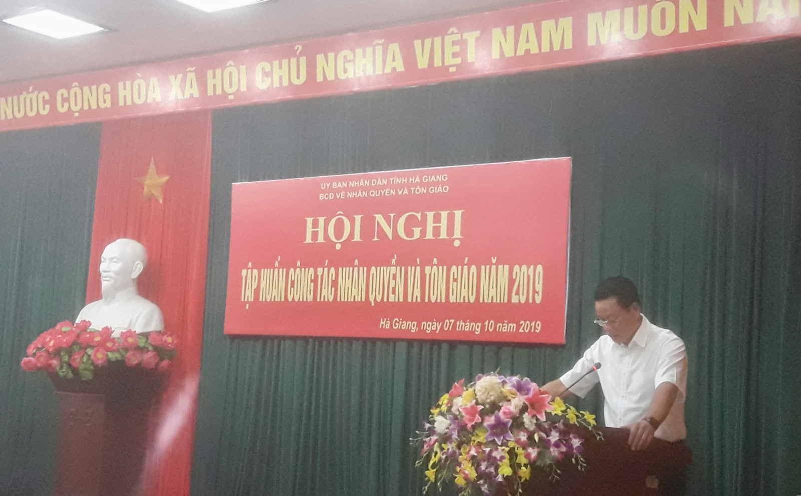 Hoi_nghi_tap_huan_ve_cong_tac_nhan_quyen_va_ton_giao_tai_Ha_Giang