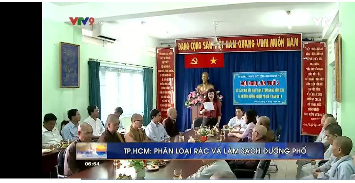 Mo_hinh_van_dong_nguoi_co_dao_tham_gia_phan_loai_rac_o_TP_HCM