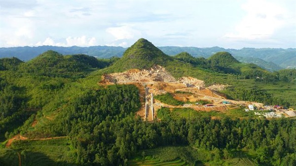 UBND_tinh_Ha_Giang_tam_dinh_chi_du_an_tam_linh_Lung_Cu