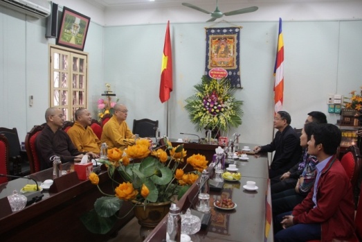 Ban_Ton_giao_Chinh_phu_chuc_mung_Giao_hoi_Phat_giao_Viet_Nam_nhan_dip_ki_niem_38_nam_ngay_thanh_lap
