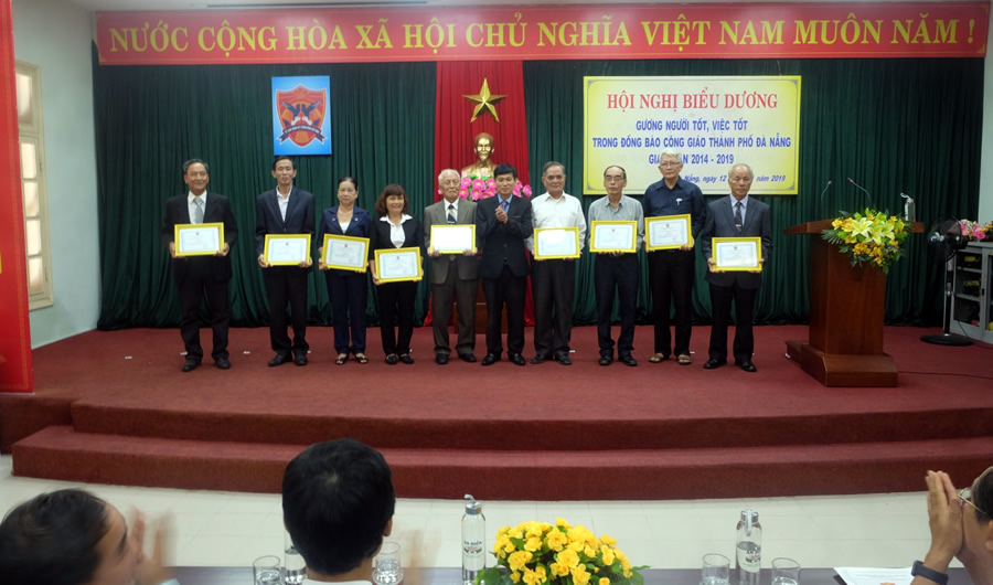 Doan_ket_xay_dung_doi_song_van_hoa__song_tot_doi_dep_dao