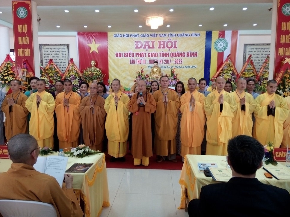 Quang_Binh_tang_Bang_khen_cua_Chu_tich_UBND_tinh_cho_cac_tap_the_va_ca_nhan_co_nhieu_dong_gop_trong_viec_phat_trien_van_hoa_Phat_giao