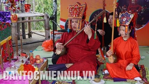 Tai_hien_Nghi_le__Lau_Then__cua_dong_bao_dan_toc_Tay