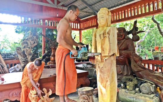 Nghe_thuat_dieu_khac_Khmer_hoi_phuc_manh_me
