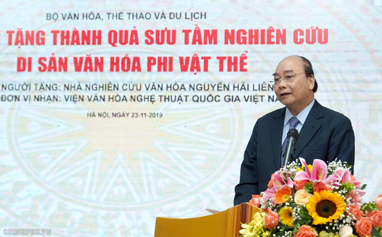 Thu_tuong__Phai_bien_van_hoa_tro_thanh_di_san__tao_sinh_ke_cho_nguoi_dan