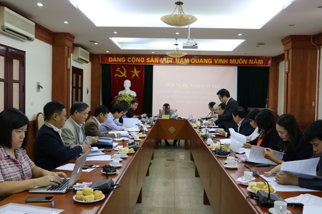 Hoi_nghi_nghiem_thu_chuong_trinh__noi_dung_mon_hoc_phap_luat_Viet_Nam_danh_cho_cac_co_so_dao_tao_ton_giao