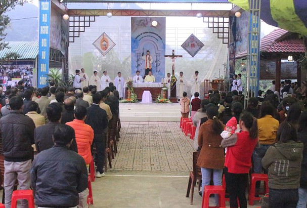 Giao_ho_Con_Cuong_to_chuc_Thanh_le_quan_thay
