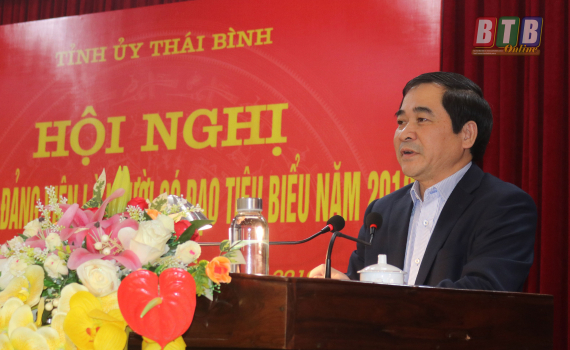 Tinh_Thai_Binh_khen_thuong_14_Dang_vien_la_nguoi_co_dao_tieu_bieu_trong_cong_tac_dan_van