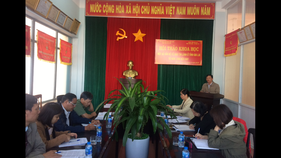 Hoi_thao_khoa_hoc__Mot_so_van_de_ve_dao_Tin_Lanh_o_tinh_Gia_Lai_tu_nam_1986_den_nay_