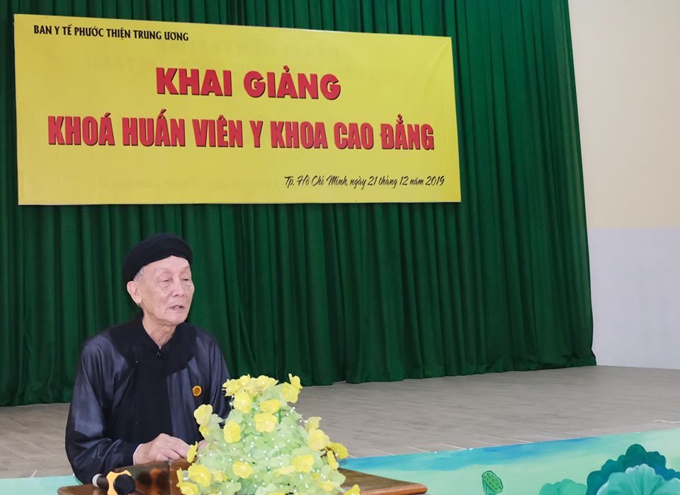 Ban_Tri_su_Trung_uong_Giao_hoi_Tinh_do_Cu_sy_Phat_hoi_Viet_Nam_khai_giang_khoa_huan_vien_y_khoa_cao_dang