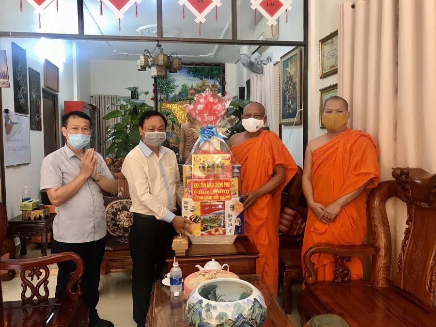 Ban_Ton_giao_Chinh_phu_chuc_Tet_Chol_Chnam_Thmay
