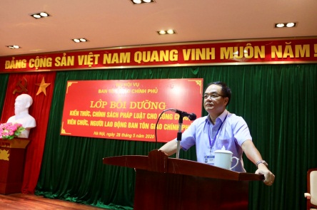 Boi_duong_chinh_sach_phap_luat_cho_cong_chuc__vien_chuc__nguoi_lao_dong_Ban_Ton_giao_Chinh_phu