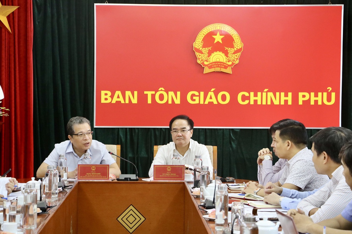 Ban_Ton_giao_Chinh_phu_lam_viec_voi_Uy_ban_Nha_nuoc_ve_nguoi_Viet_Nam_o_nuoc_ngoai_ve_tinh_hinh_sinh_hoat_ton_giao_cua_cong_dong_kieu_bao