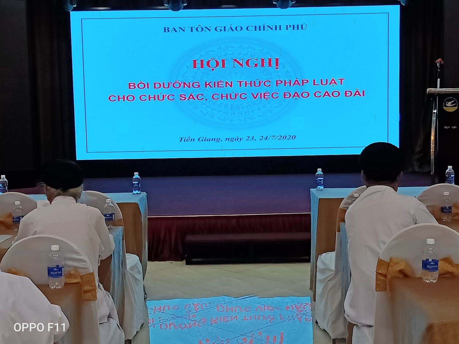 Ban_Ton_giao_Chinh_phu_to_chuc_Hoi_nghi_pho_bien_phap_luat_cho_chuc_sac__chuc_viec_cac_to_chuc_Cao_Dai_tai_tinh_Tien_Giang_va_Ben_Tre
