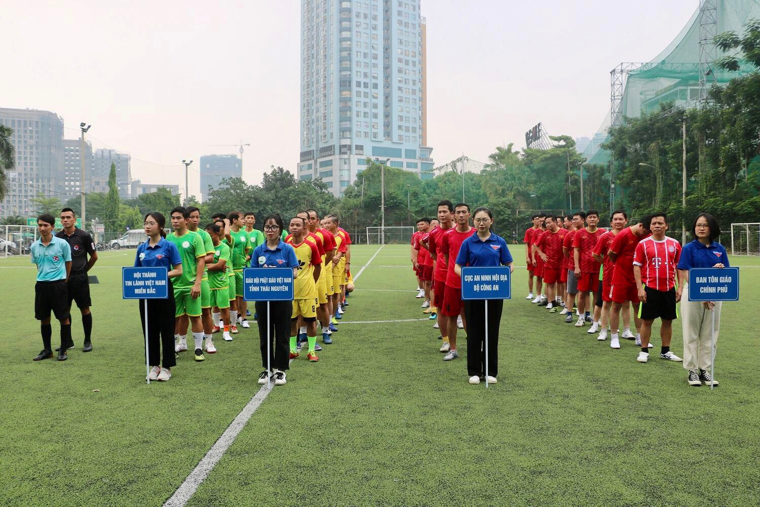 Giao_luu_the_thao_chao_mung_65_nam_Ngay_thanh_lap_Ban_Ton_giao_Chinh_phu__Ngay_truyen_thong_Nganh_quan_ly_nha_nuoc_ve_ton_giao__02_8_1955___02_8_2020_