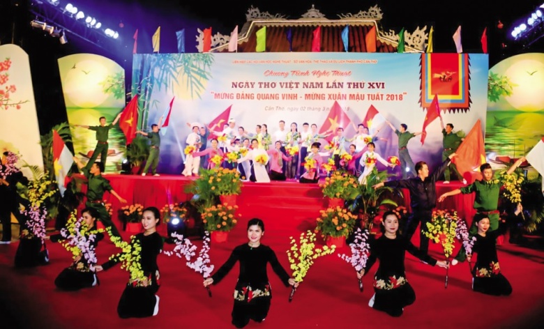 Tuc_le_cung_ram_trong_dan_gian